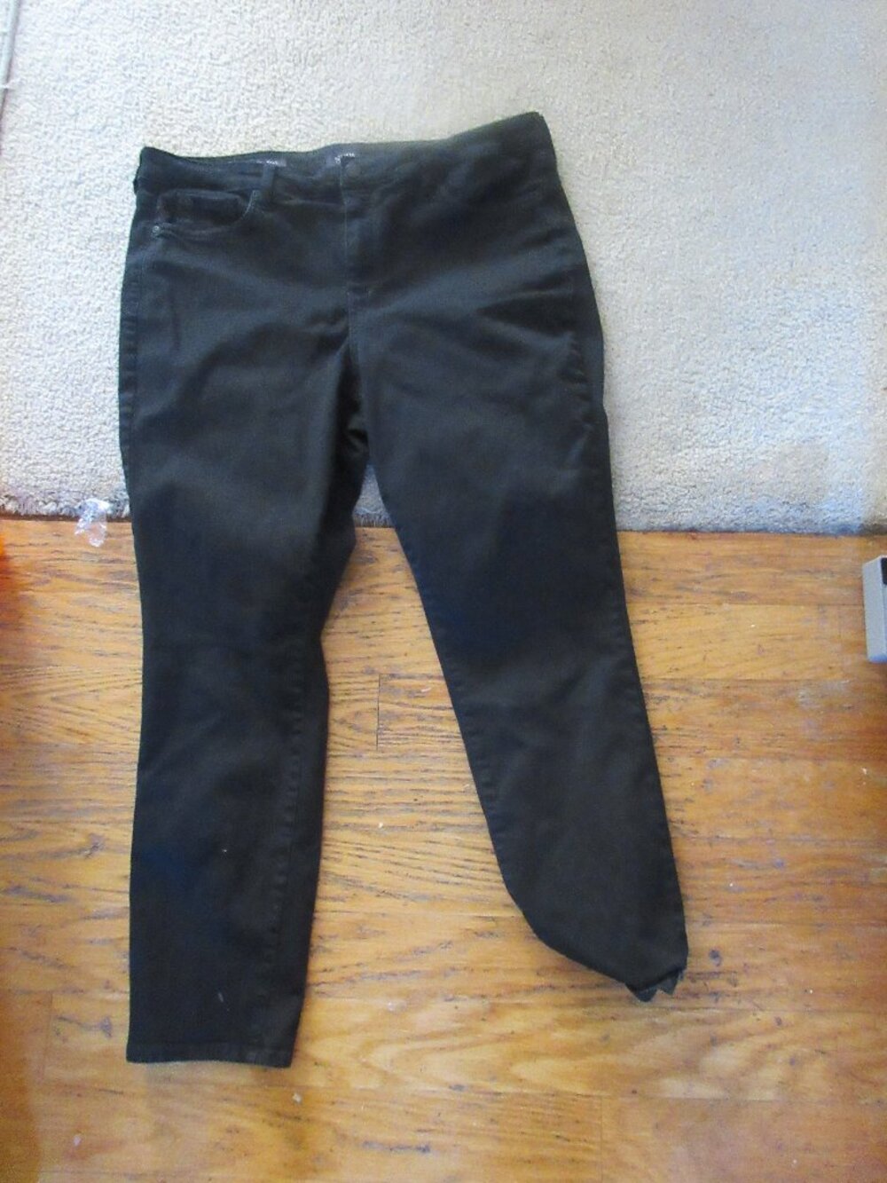 NYDJ Skinny Ankle Jeans Black Lift Tuck 14